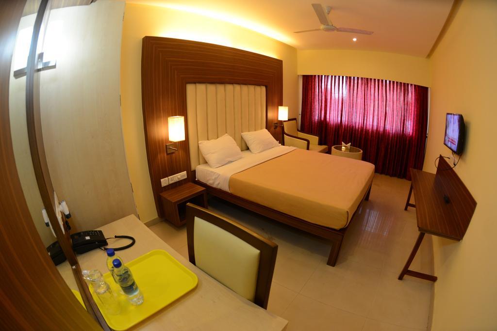 Hotel Ayush International Mangalore Værelse billede