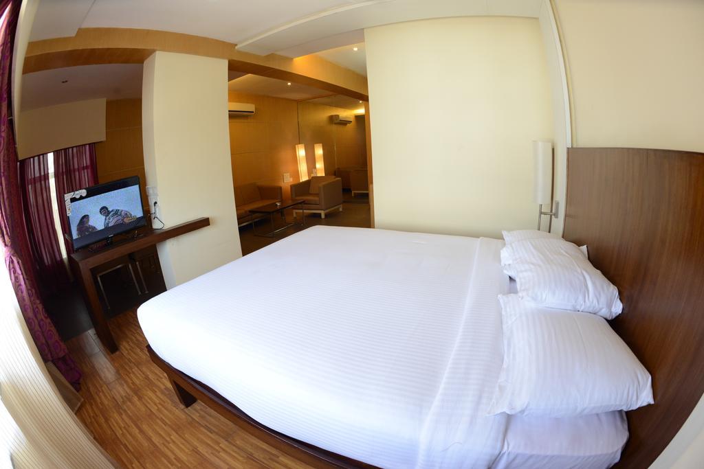 Hotel Ayush International Mangalore Værelse billede